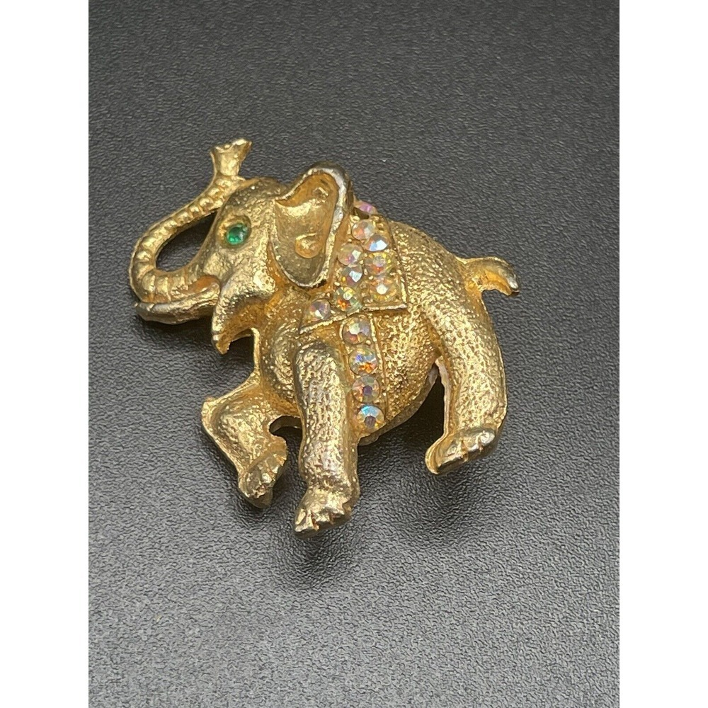 Vintage Gold Tone Happy Elephant Trunk Up Green Rhinestone Eye Pin Brooch
